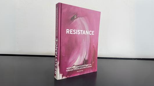 Das Cover des Buches "Resistance"