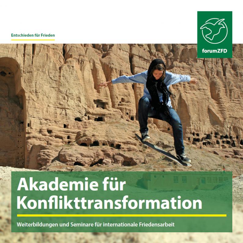 Akademie Broschüre Titel