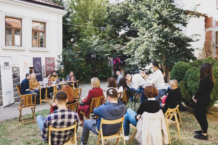 Promotion of ‘Beyond pain, towards courage: Stories about the trauma of wartime sexual violence’ in Prizren 2