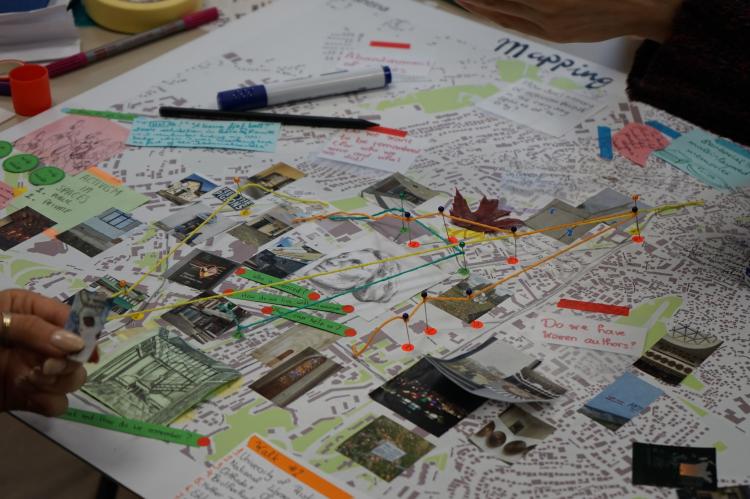 Waking the Gender (In)visibilities of Resistance in Prishtina 3