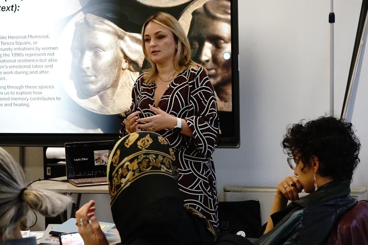 Waking the Gender (In)visibilities of Resistance in Prishtina 7