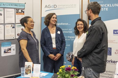 Judith Ohene, Gabi Waibel, Ada Hakobyan AGdD Tag der offenen T&uuml;r 