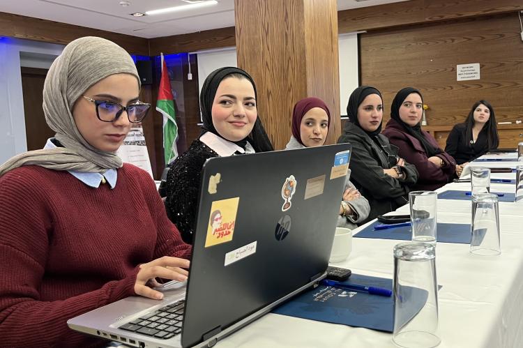 Dooz-Redakteurinnen bei einem Workshop