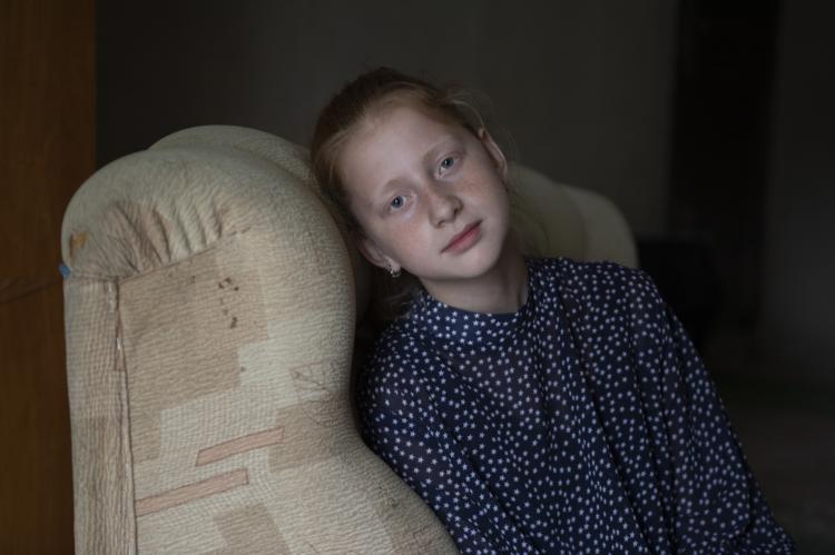 Ein junges M&auml;dchen in der Ukraine