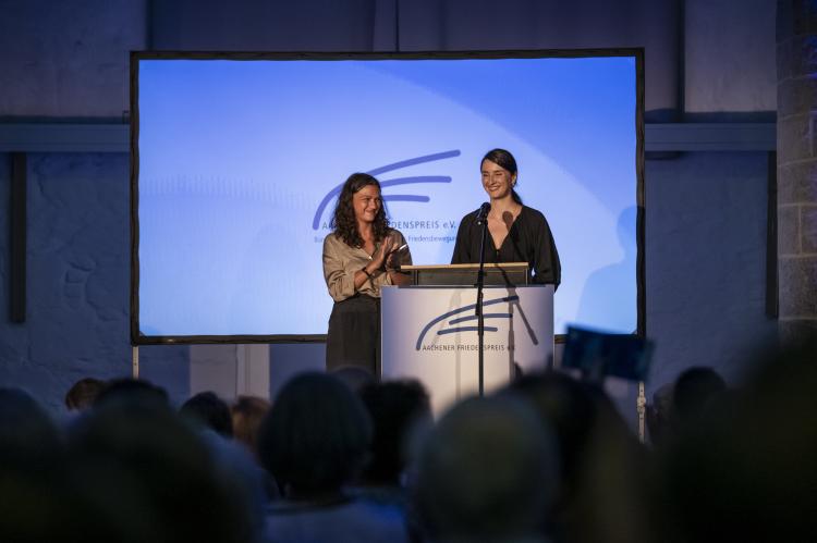 Youth Initiative for Human Rights erhält Aaachener Friedenspreis