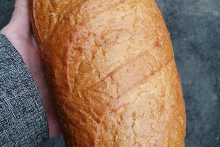 Nachbarschaftshilfe Brotbacken