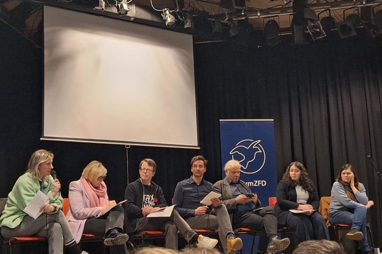 Ein Podiumsgespräch im Bürgerzentrum Ehrenfeld