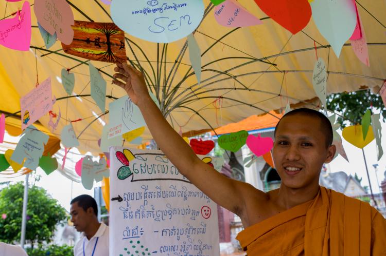 Visitors of the World Peace Day celebrations expressed their thoughts on peace and mutual understanding on colourful slips of paper.
