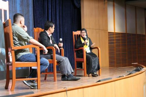 Jehan Usop in a panel debate at the CSJ conference.
