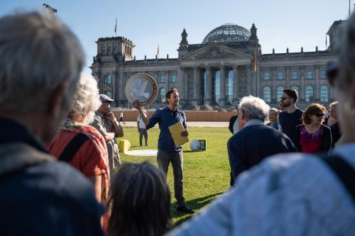 Protestaktion Pro Peace Bundestag