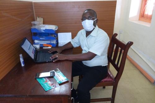 Julius Wanyama bei der Arbeit