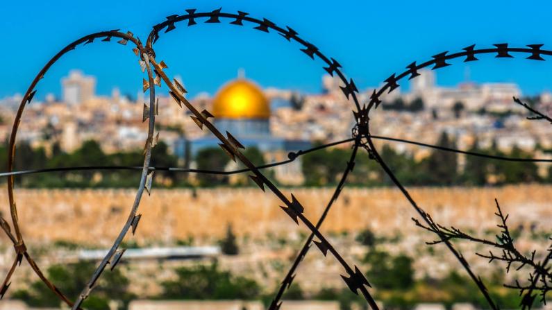 Symbol Jerusalem Stacheldraht
