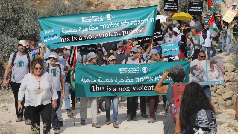 „Combatants for Peace“