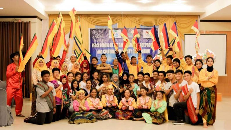 Group picture of Peace Forum on Bangsamoro Peace Process and Cultural Soldarity
