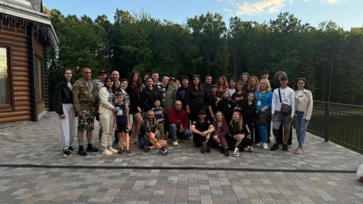 Participants of the Point of Support rehabilitation retreat for veterans and their families in Chernivtsi Oblast.