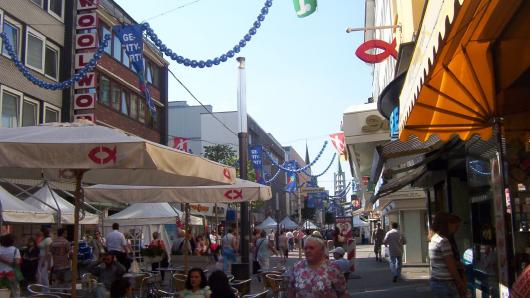 Eine Stra&szlig;enszene im Zentrum von Gelsenkirchen