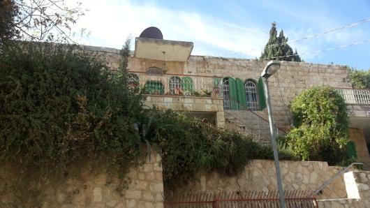 Der Eingang des Willy-Brandt-Zentrums in Jerusalem