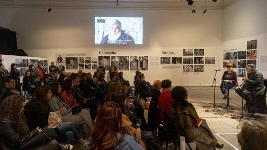 Interview with Ron Haviv,  war photographer, during the exhibition Imagine- reflections on peace 1
