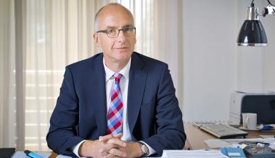Politicians and the media should simmer down the public debate