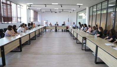 Discussion with students of AAB college: Repercussions of the war in Kosovo  1