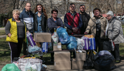 Humanitäre Hilfe für ältere Menschen in Odessa
