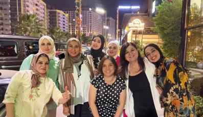 Iraqi women standing in the streets