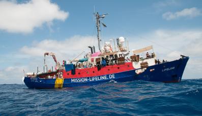 Lifeline Schiff auf See