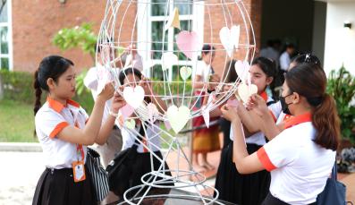 Students from diverse groups created Peace Symbols during the International Day of Peace. 