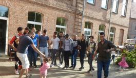 Regelm&auml;&szlig;ig finden gemeinsame Feste mit Gefl&uuml;chteten und Einheimischen in Ludwigslust statt, zum Beispiel anl&auml;sslich des Zuckerfestes 2017. 