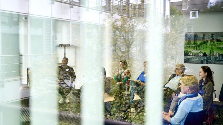 Teilnehmer einer Diskussionsrunde in Gelsenkirchen