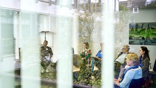 Teilnehmer einer Diskussionsrunde in Gelsenkirchen